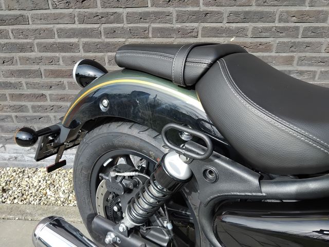 royal-enfield - super-meteor-650