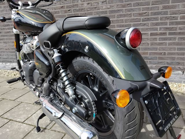 royal-enfield - super-meteor-650