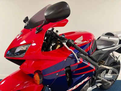 HONDA CBR 600 RR – foto 4