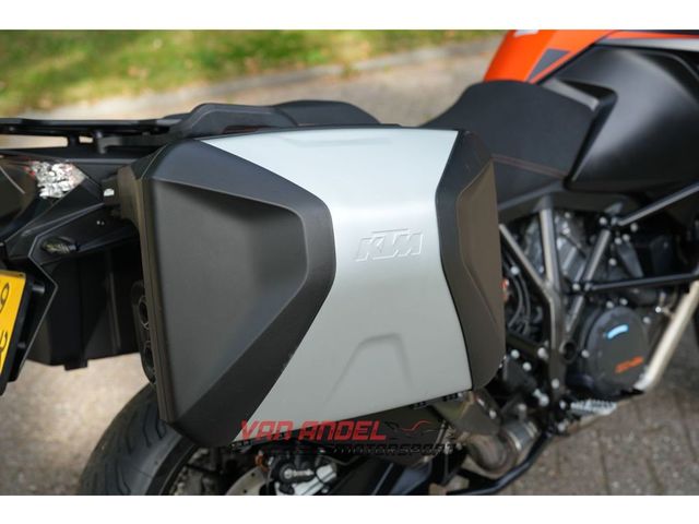 ktm - 1290-super-adventure-s