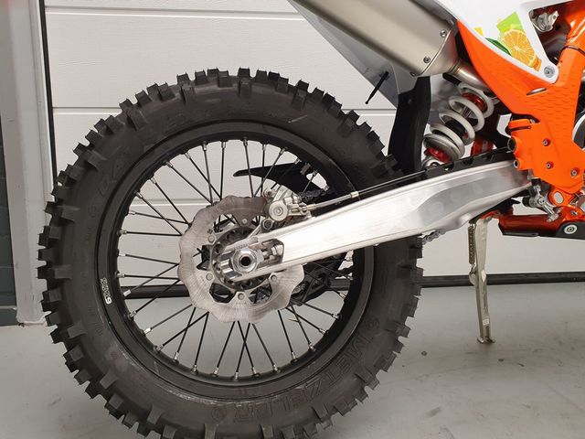ktm - 300-exc-tpi-six-days