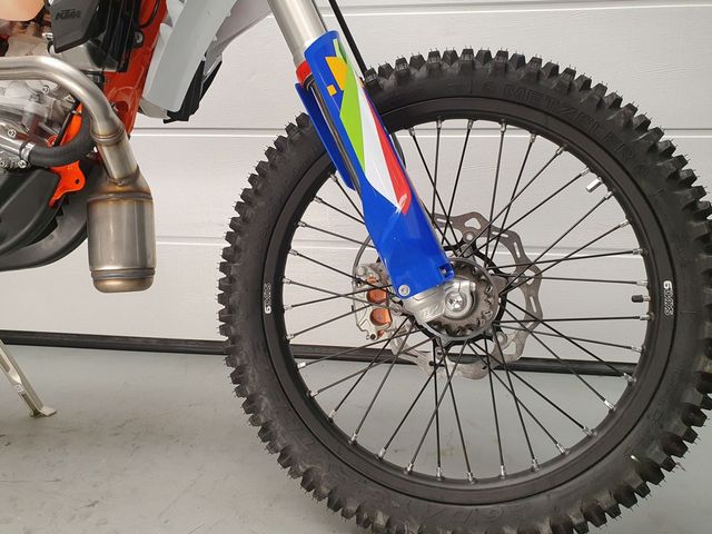 ktm - 300-exc-tpi-six-days