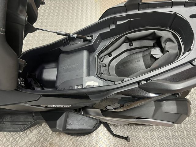 bmw - c-400-gt