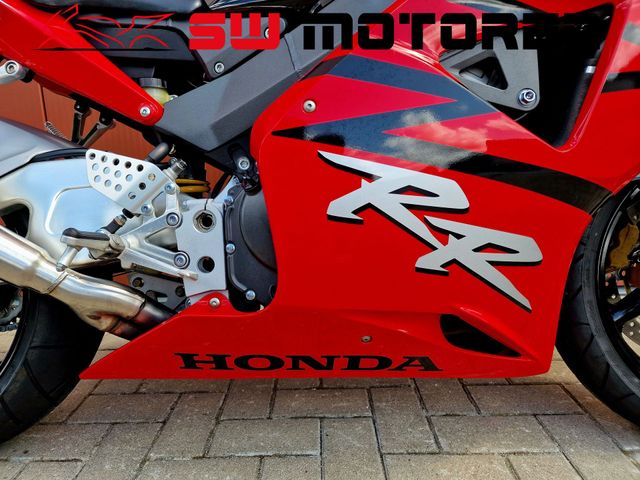 honda - cbr-900-rr-fireblade
