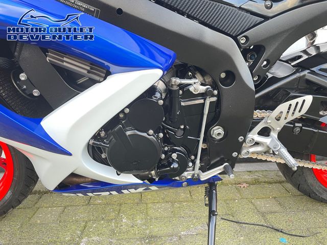 suzuki - gsx-r-600