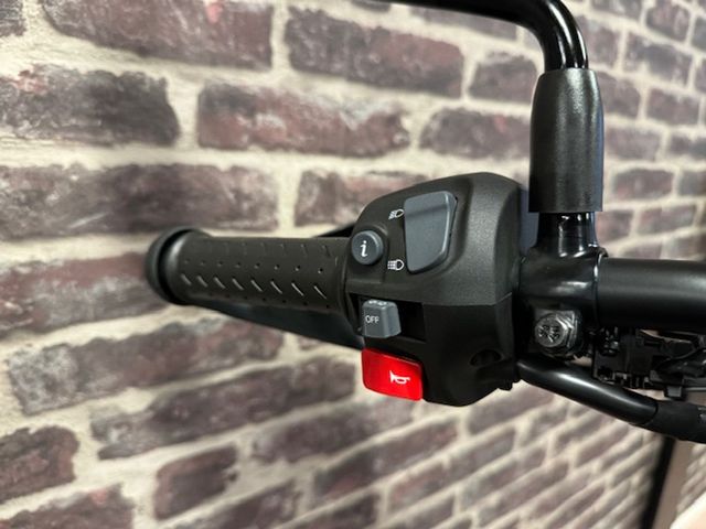 triumph - scrambler-400-x