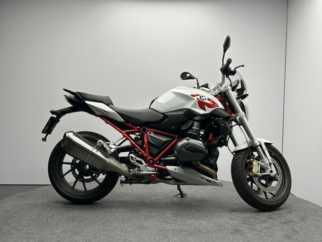 bmw - r-1200-r