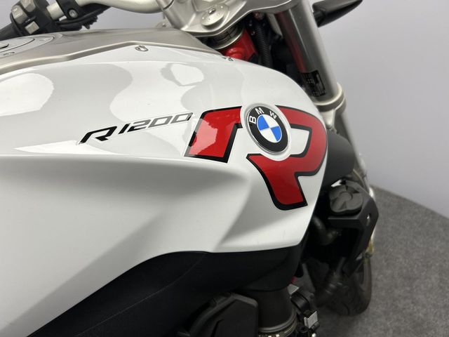 bmw - r-1200-r