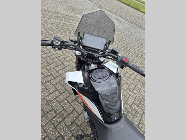 ktm - 390-duke