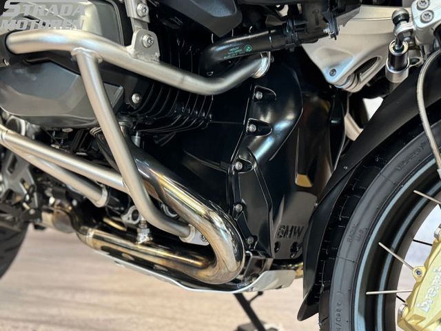bmw - r-1200-gs-adventure-triple-black