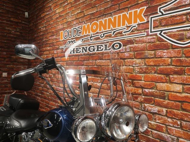harley-davidson - heritage-softail-classic-flstc