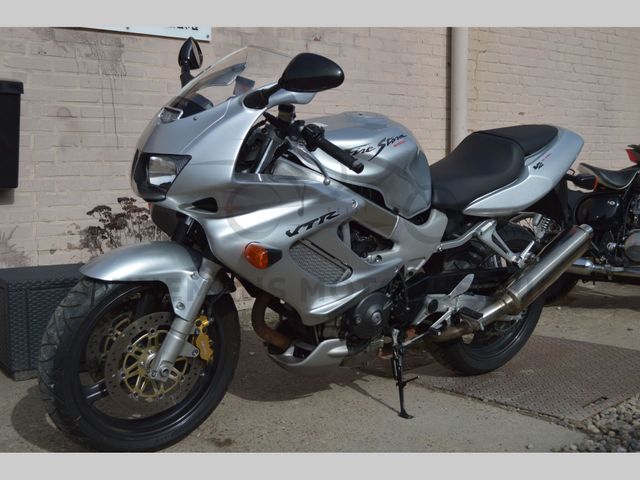 honda - vtr-1000-f-firestorm