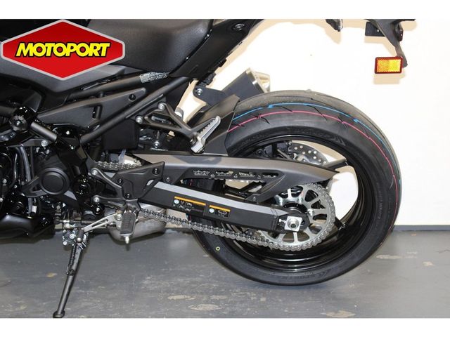 kawasaki - z900