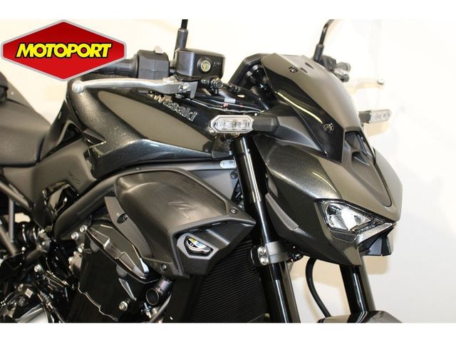 kawasaki - z900
