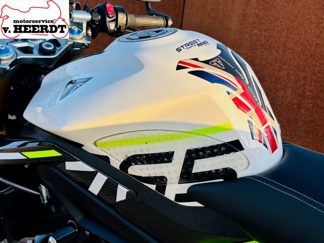 triumph - street-triple-765-moto2