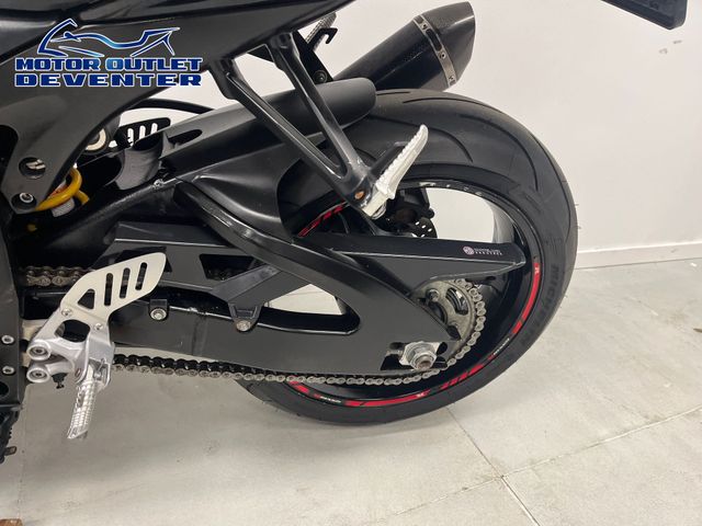 suzuki - gsx-r-600
