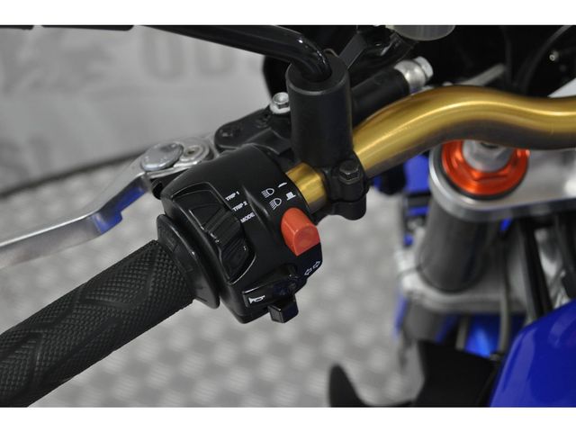 aprilia - tuono-1000-r