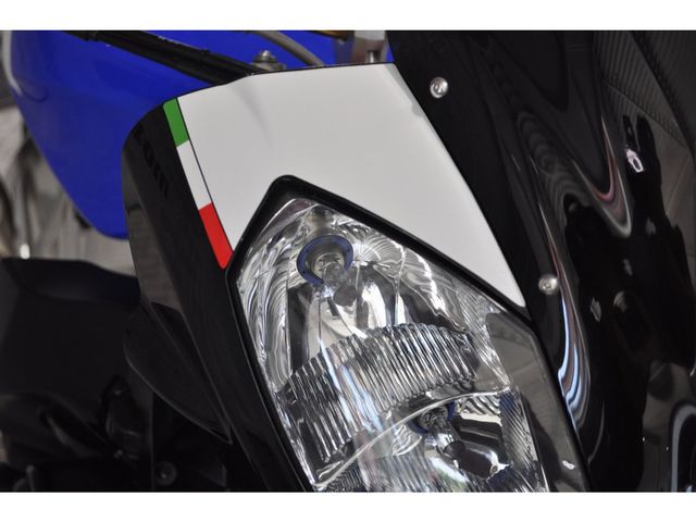 aprilia - tuono-1000-r