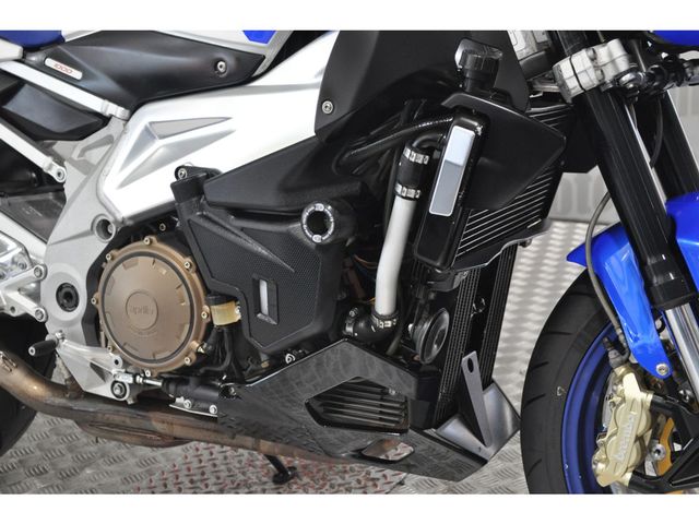 aprilia - tuono-1000-r