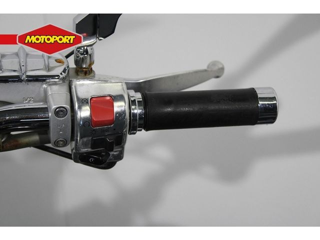 yamaha - xvs-650-dragstar