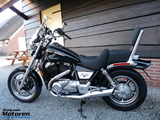 honda - vt-1100-c-shadow