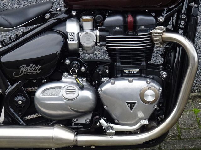 triumph - bonneville-bobber