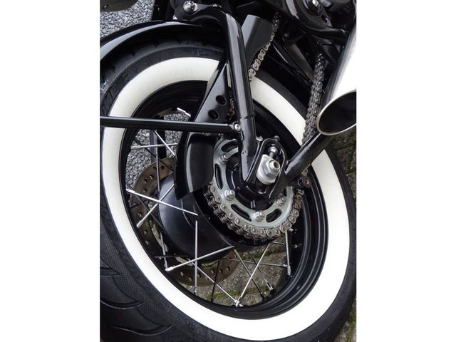 triumph - bonneville-bobber