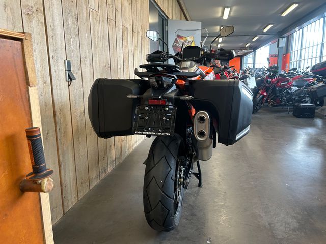 ktm - 1290-super-adventure-s