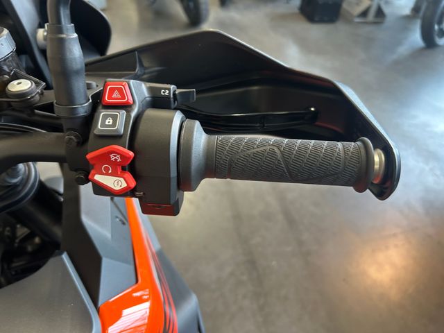 ktm - 1290-super-adventure-s