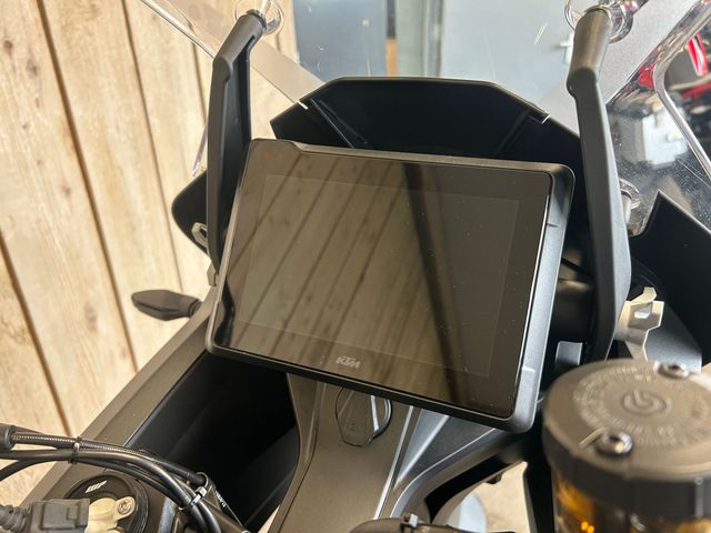 ktm - 1290-super-adventure-s