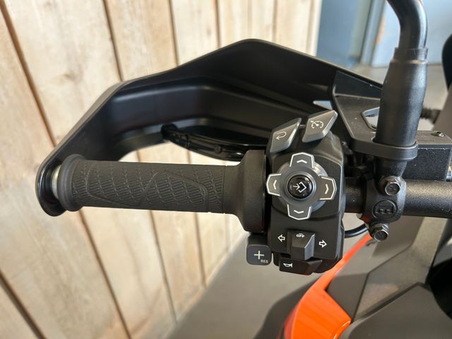 ktm - 1290-super-adventure-s