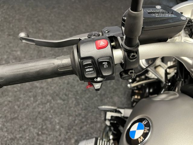 bmw - r-nine-t-scrambler
