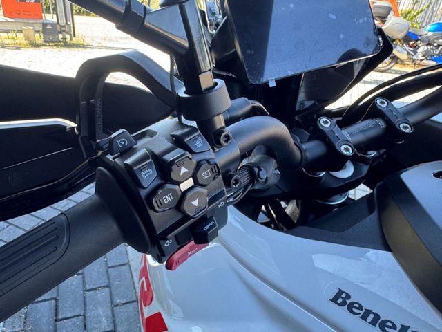 benelli - trk-902