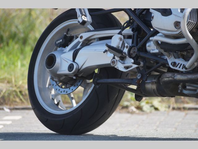 bmw - r-1200-r