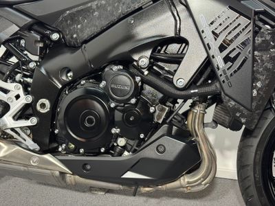 SUZUKI GSX-S 950 – foto 2