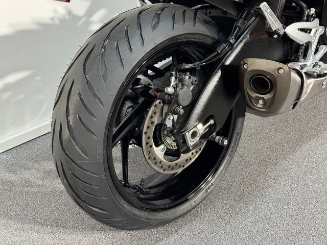 suzuki - gsx-s-950
