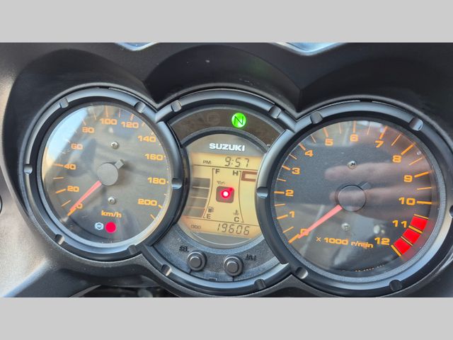 suzuki - v-strom-650