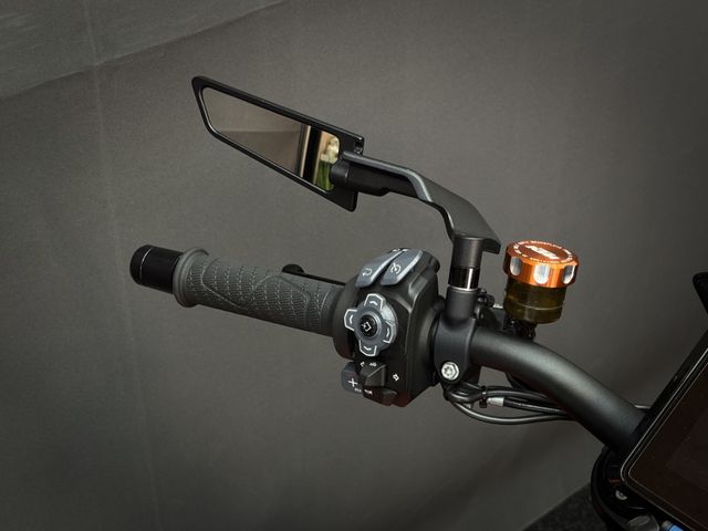 ktm - 1290-super-duke-r