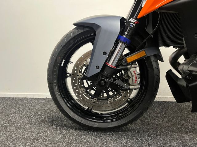 ktm - 1290-super-duke-gt