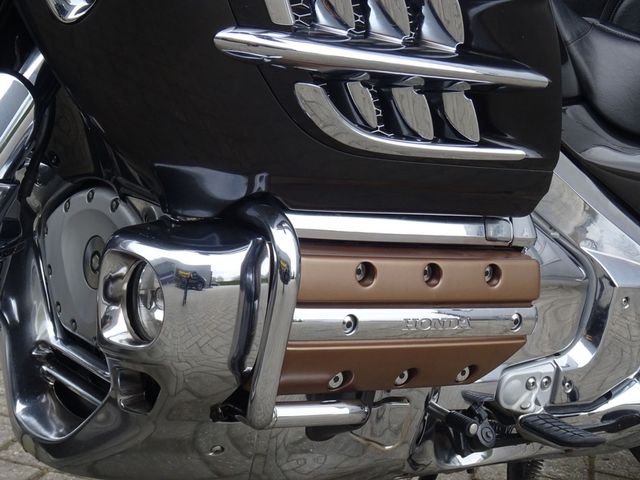 honda - gl-1800-goldwing-abs