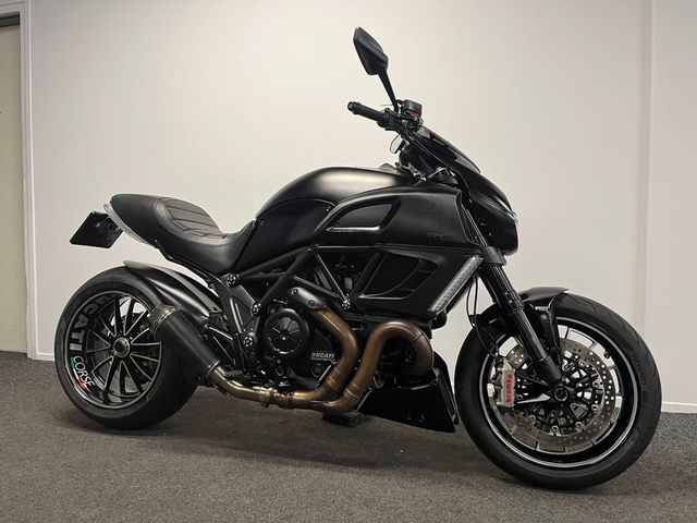 ducati - diavel