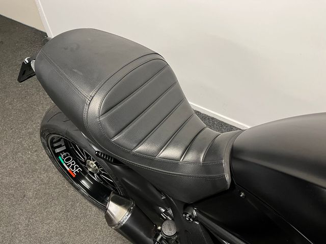 ducati - diavel