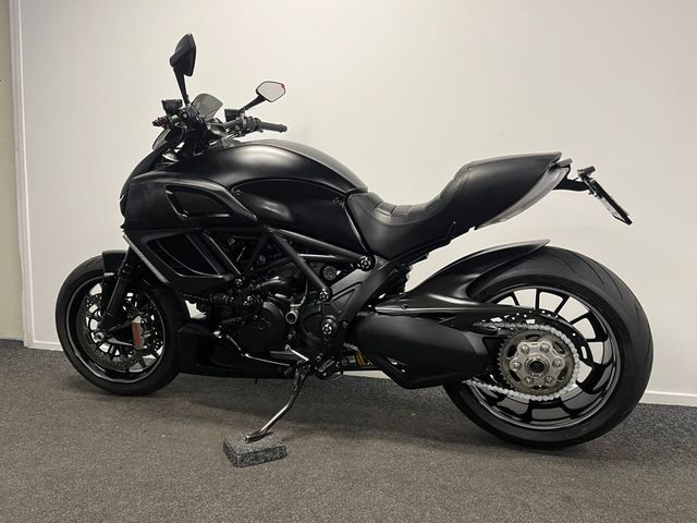 ducati - diavel