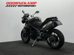 Triumph Speed Triple 1050 2011 occasion – foto 11 van 17