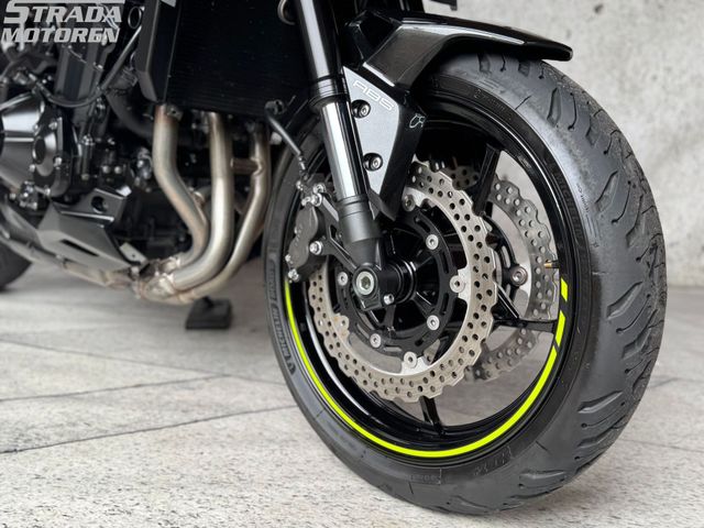 kawasaki - z900