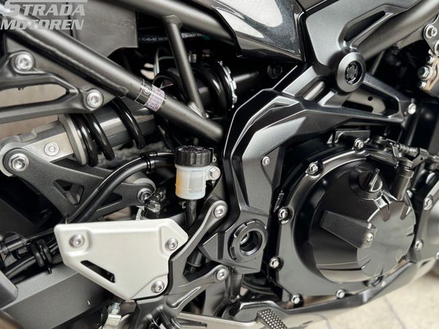 kawasaki - z900