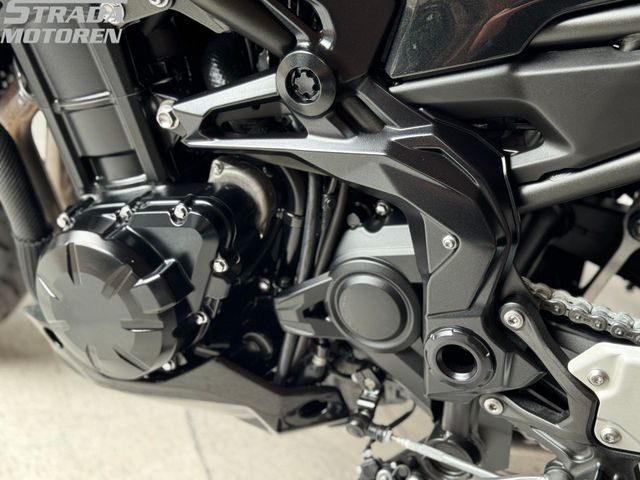 kawasaki - z900