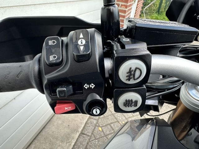 triumph - tiger-explorer-xc