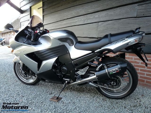 kawasaki - zzr-1400-abs