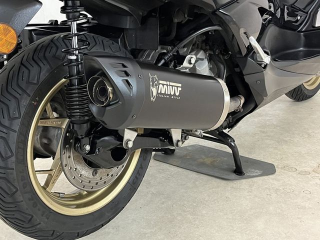 yamaha - x-max-300-abs